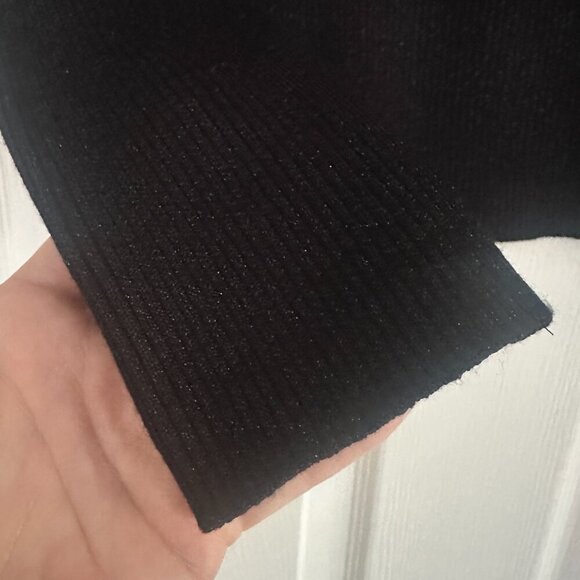 DKNY Ribbed Sparkle Knit Cut Out Long Sleeve Sweater Top Size Medium - Picture 4 of 7